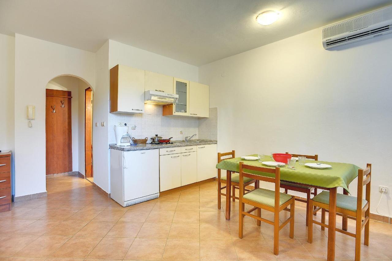 Apartments Ulika Medulin Exterior photo